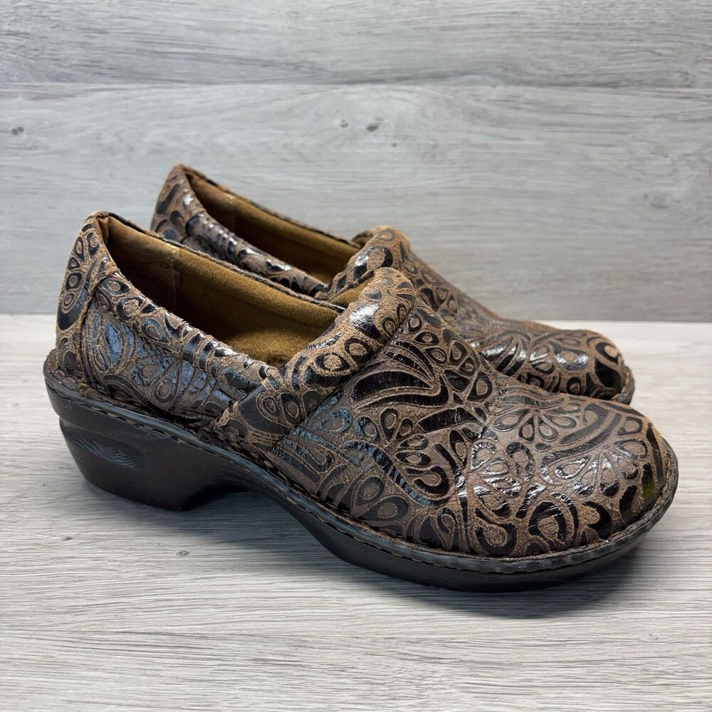 BOC Born Concept Women Sz 9 Slip On Mule Clogs Brown Leather Shoes
